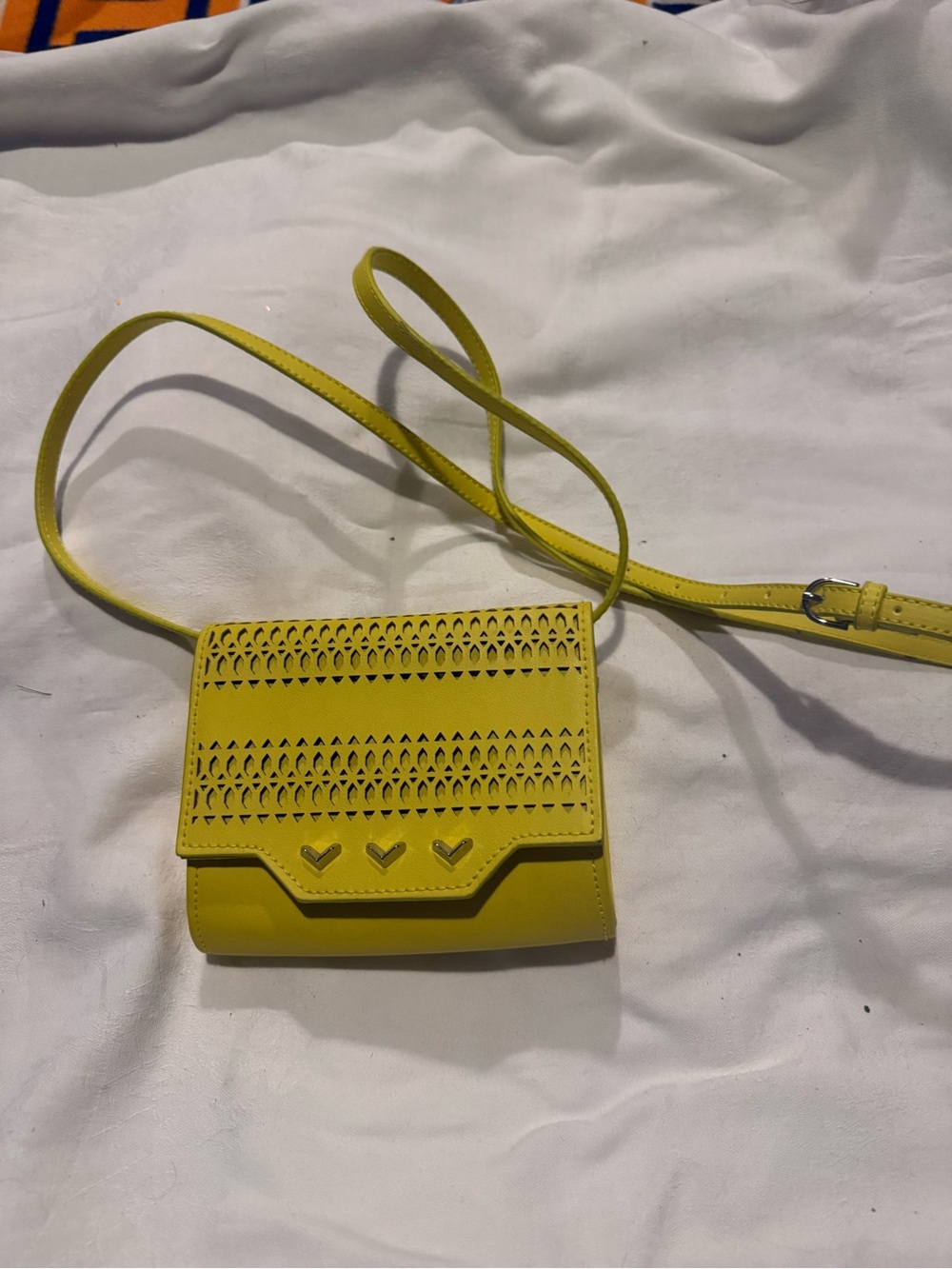 Stella & Dot Bright Yellow Funky Crossbody Purse Bag